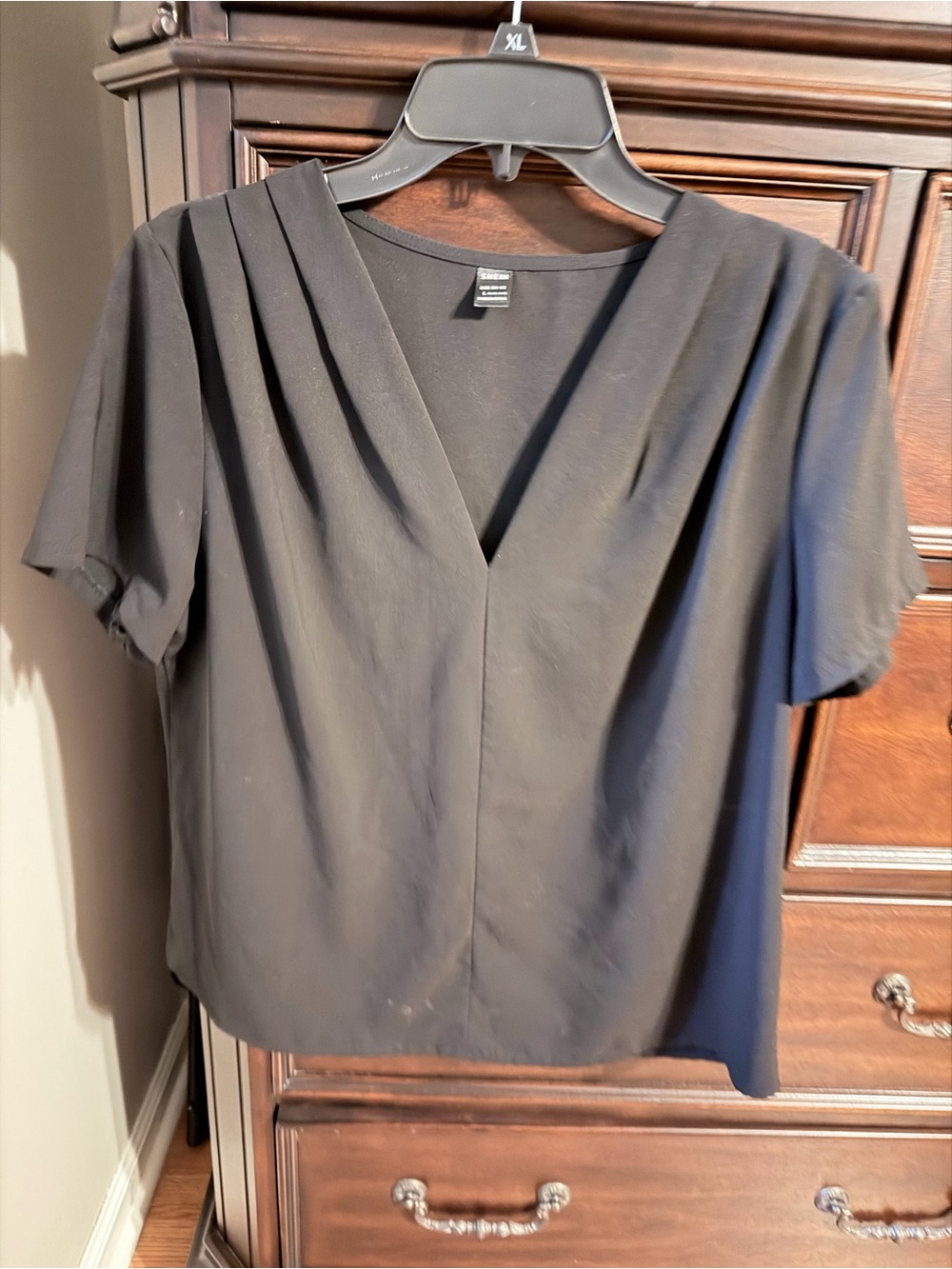 SHEIN Black V-Neck Short Sleeve Blouse